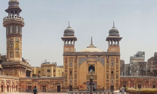 المنامة - بيشاور